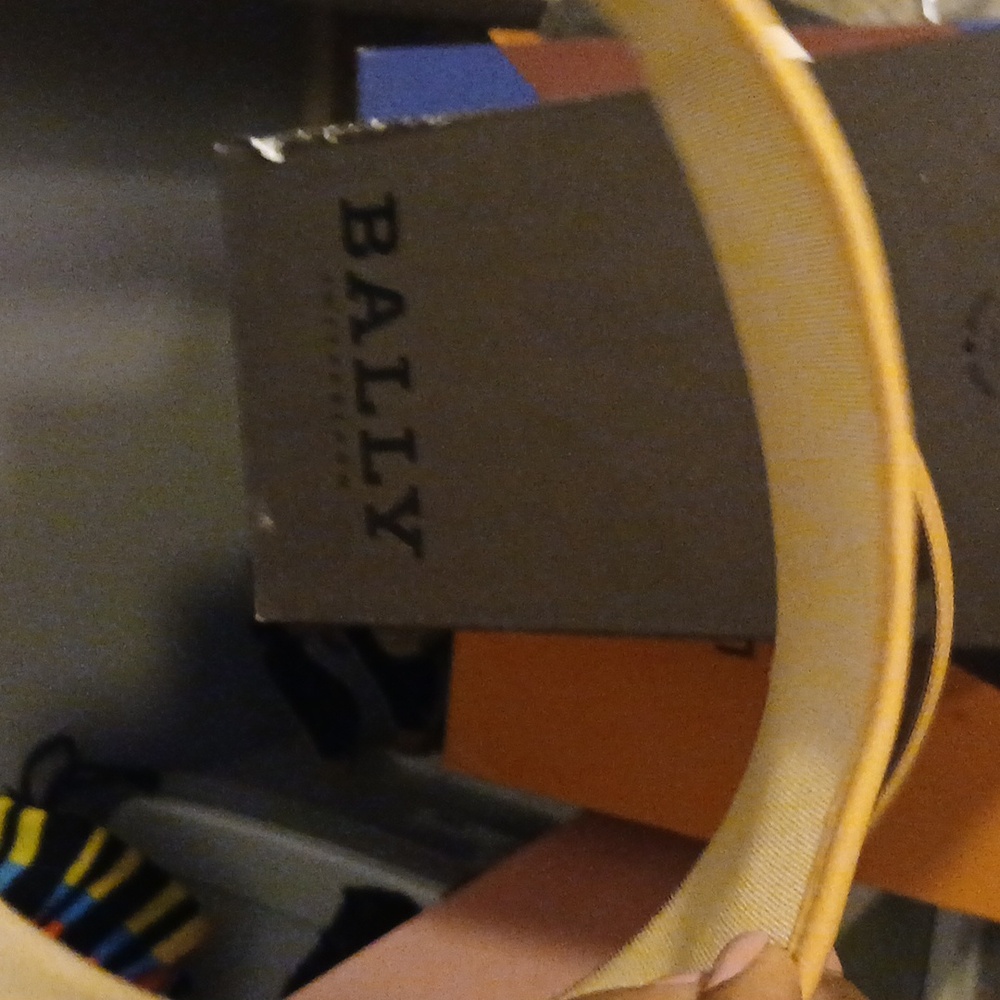 Sunvisor - Picture 3 of 4